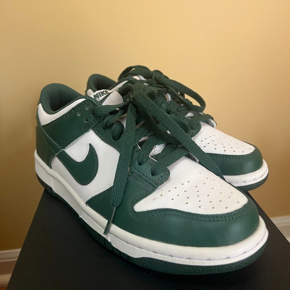 Nike Dunk Low Michigan State Green (4Y/5.5W)